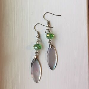 Mother of pearl drop earrings 🎀